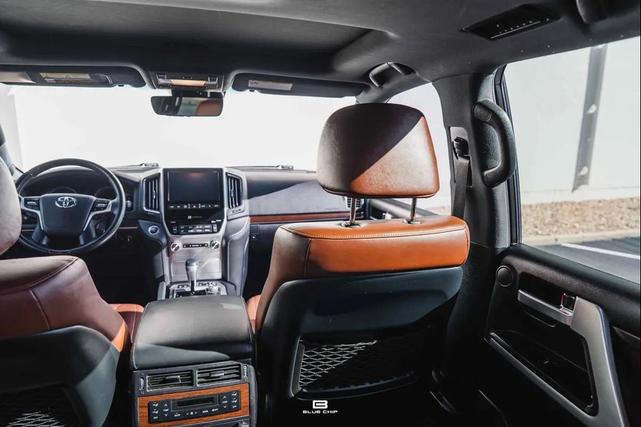 Photo of 2021 Magnetic Gray Metallic Toyota Land Cruiser