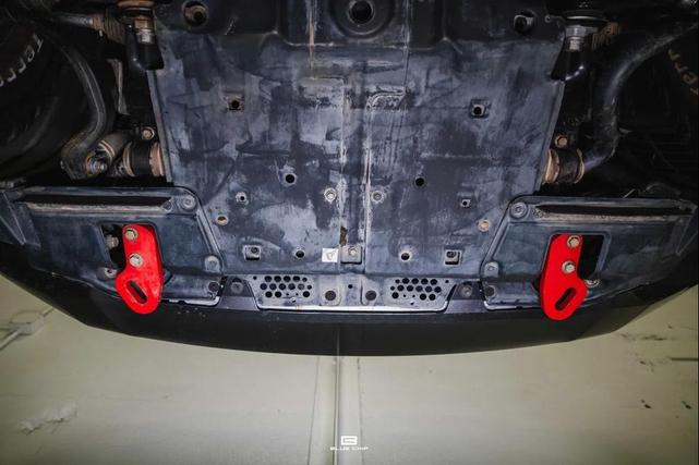 Photo of 2021 Magnetic Gray Metallic Toyota Land Cruiser