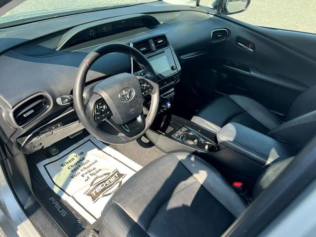 Photo of 2019 Classic Silver Metallic Toyota Prius