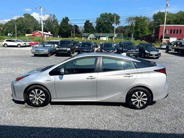 Photo of 2019 Classic Silver Metallic Toyota Prius