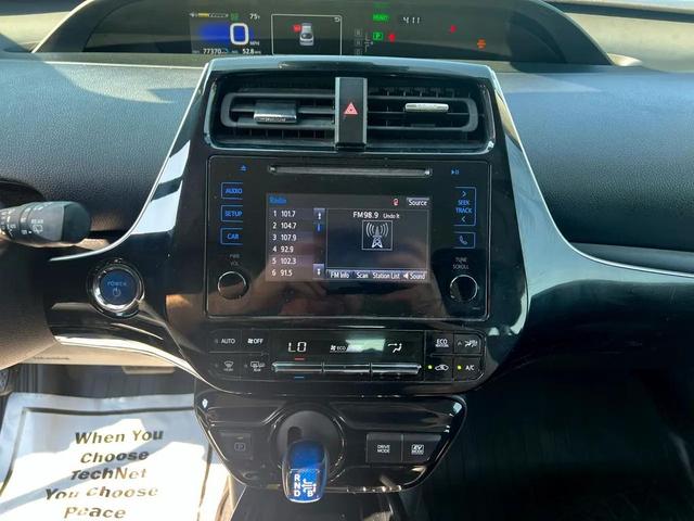 Photo of 2019 Classic Silver Metallic Toyota Prius