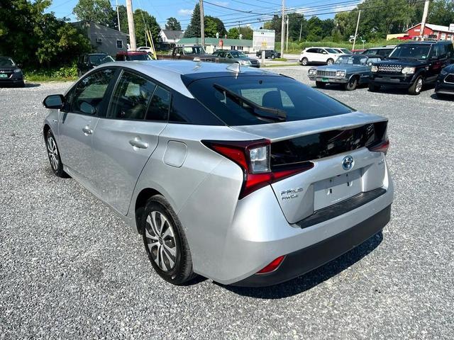 Photo of 2019 Classic Silver Metallic Toyota Prius