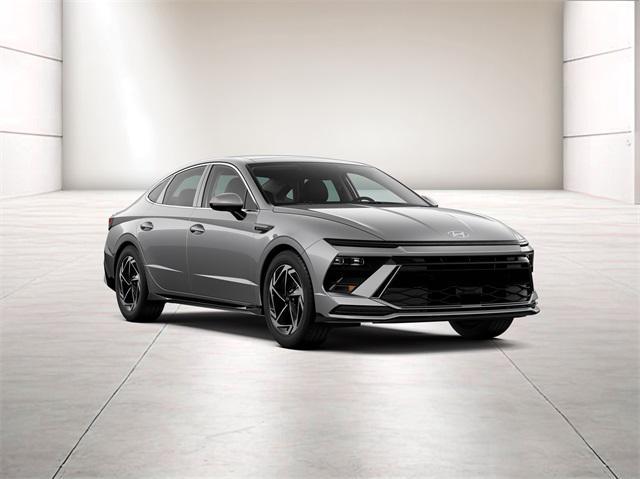Photo of 2024 Aero Silver Hyundai SONATA