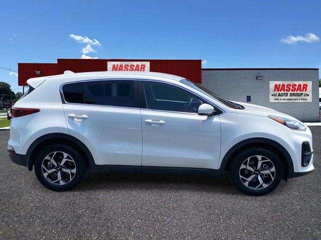 Photo of 2021 White Kia Sportage
