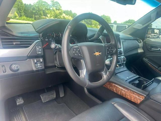 Photo of 2017 White Chevrolet Tahoe