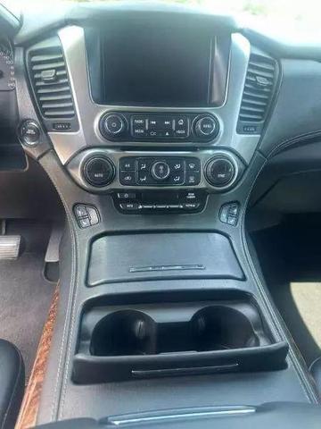 Photo of 2017 White Chevrolet Tahoe