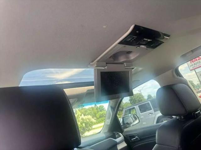 Photo of 2017 White Chevrolet Tahoe