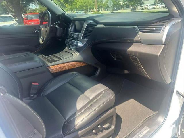 Photo of 2017 White Chevrolet Tahoe