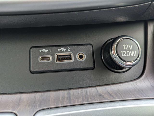 Photo of 2022 Brilliant Silver Metallic Nissan Murano