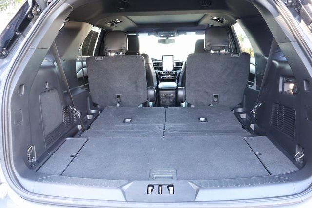 Photo of 2023 Carbonized Gray Metallic Ford Explorer