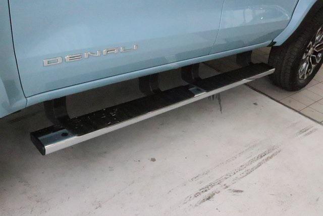 Photo of 2025 Glacier Metallic GMC Canyon