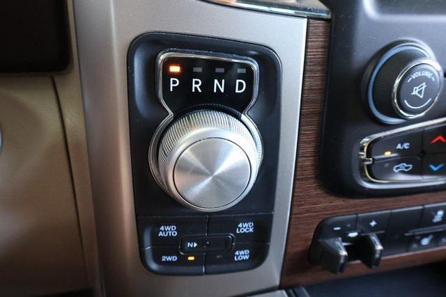 Photo of 2016 Luxury Brown Pearlcoat RAM 1500
