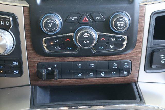 Photo of 2016 Luxury Brown Pearlcoat RAM 1500