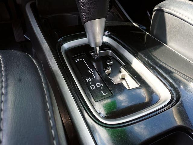 Photo of 2019 Labrador Black Metallic Mitsubishi Outlander