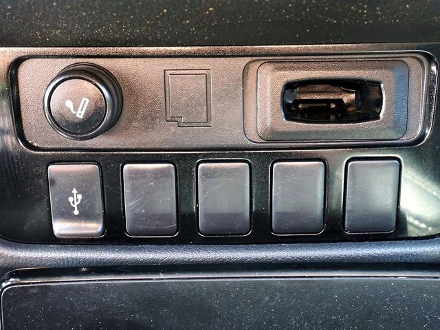Photo of 2019 Labrador Black Metallic Mitsubishi Outlander