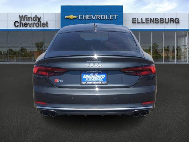 Photo of 2018 Manhattan Gray Metallic Audi S5