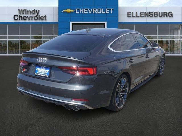 Photo of 2018 Manhattan Gray Metallic Audi S5