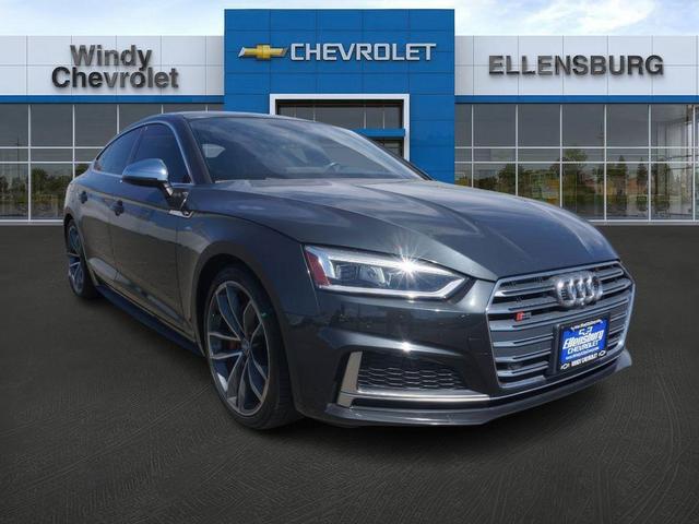 Photo of 2018 Manhattan Gray Metallic Audi S5