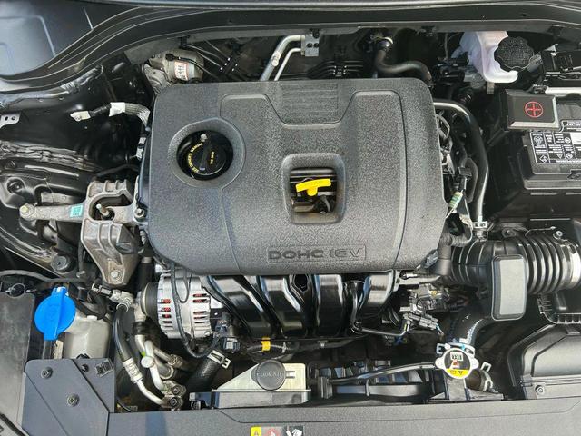 Photo of 2019 Phantom Black Hyundai ELANTRA