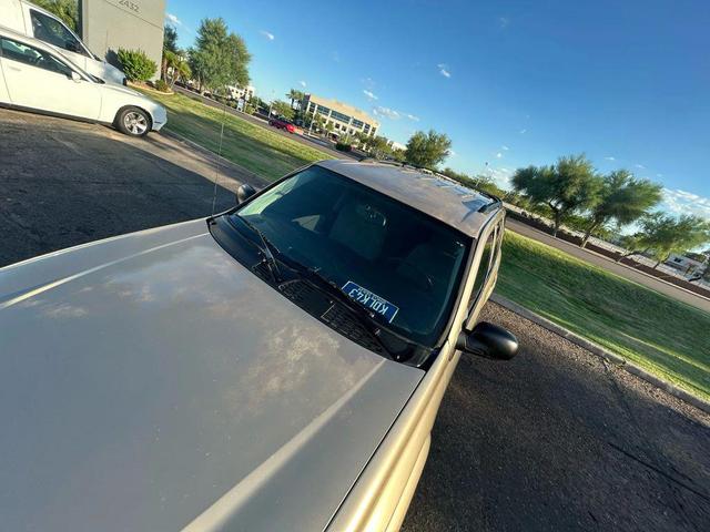Photo of 2005 Gold Chevrolet Trailblazer