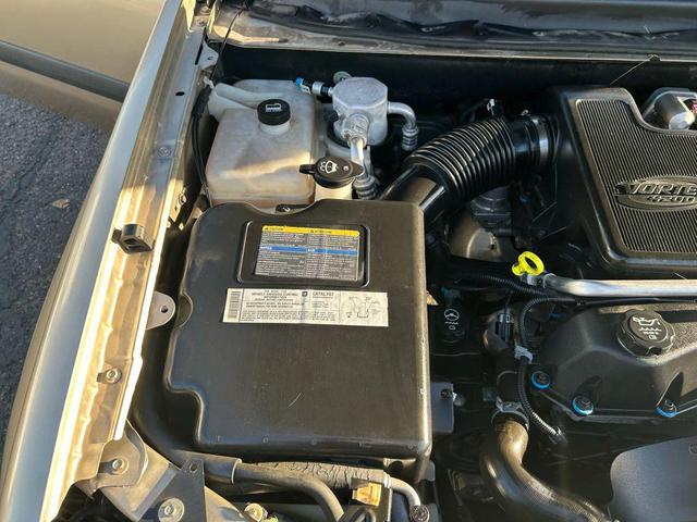 Photo of 2005 Gold Chevrolet Trailblazer