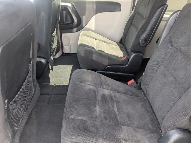 Photo of 2014 Red Dodge Grand Caravan