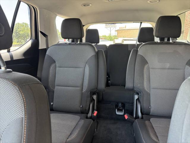Photo of 2019 Red Chevrolet Traverse