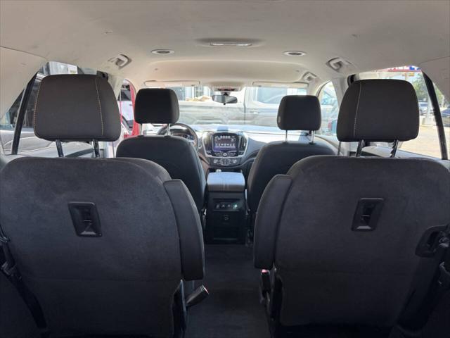 Photo of 2019 Red Chevrolet Traverse