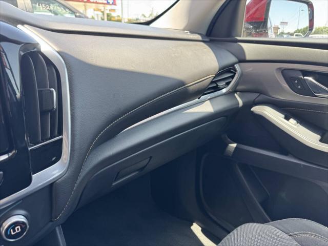 Photo of 2019 Red Chevrolet Traverse