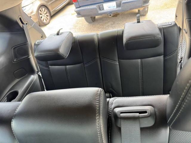 Photo of 2018 Pearl White Nissan Pathfinder