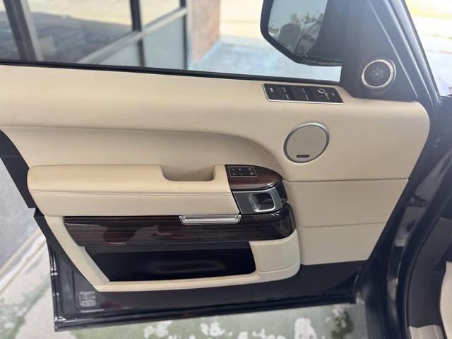 Photo of 2017 Black Land Rover Range Rover