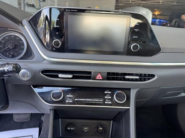 Photo of 2022 Quartz White Hyundai SONATA