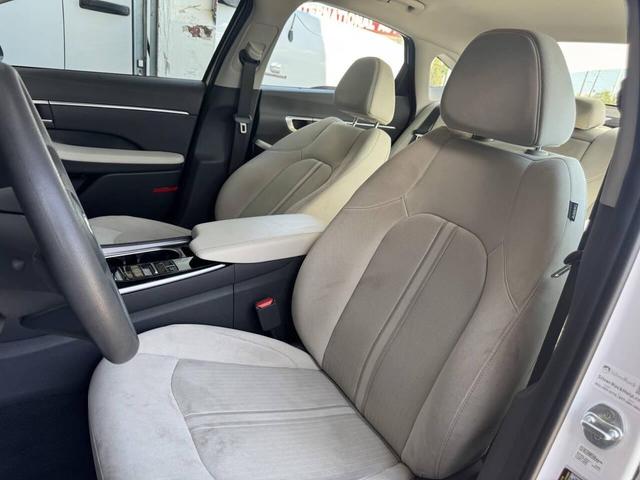 Photo of 2022 Quartz White Hyundai SONATA