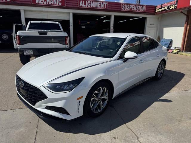 Photo of 2022 Quartz White Hyundai SONATA