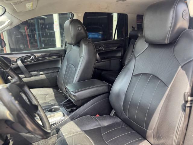 Photo of 2017 Dark Chocolate Metallic Buick Enclave