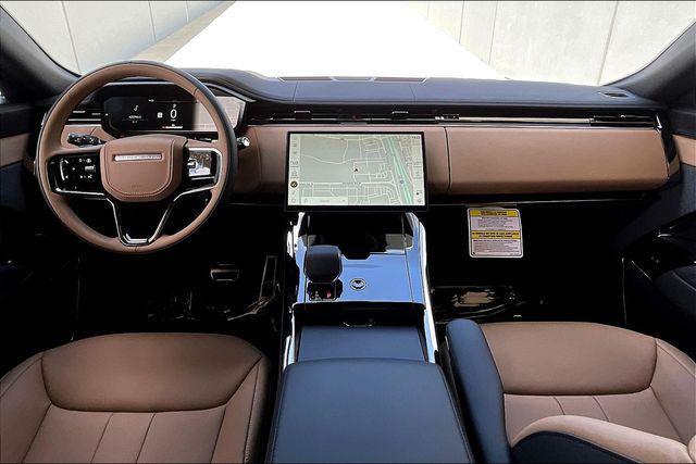 Photo of 2025 Gray Land Rover Range Rover Sport