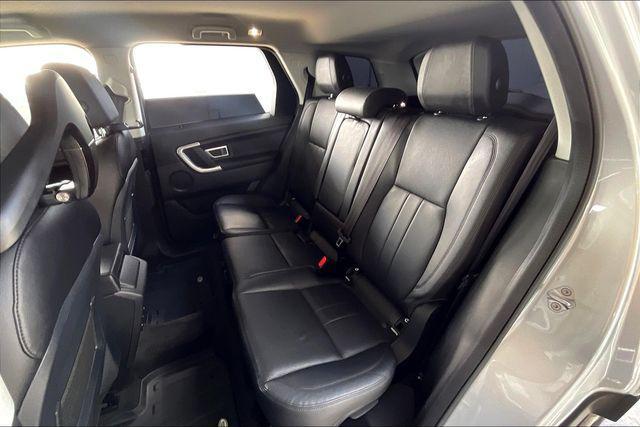 Photo of 2019 Indus Silver Metallic Land Rover Discovery Sport