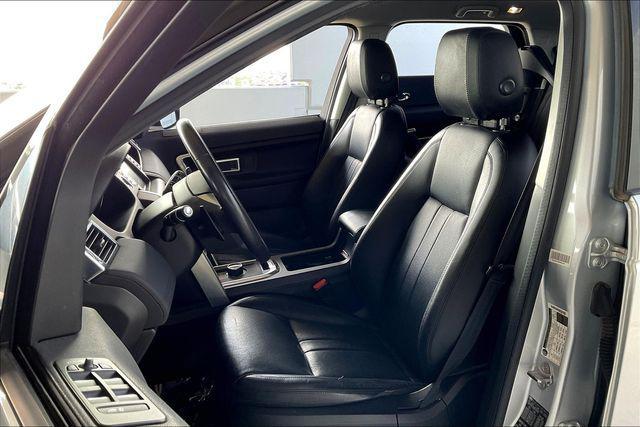 Photo of 2019 Indus Silver Metallic Land Rover Discovery Sport