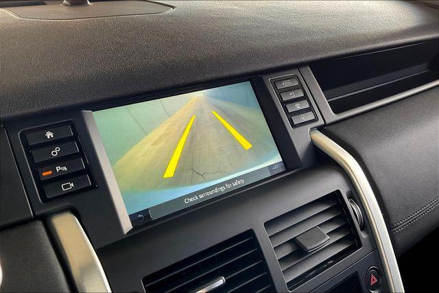 Photo of 2019 Indus Silver Metallic Land Rover Discovery Sport