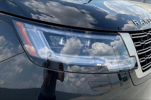 Photo of 2023 Santorini Black Metallic Land Rover Range Rover