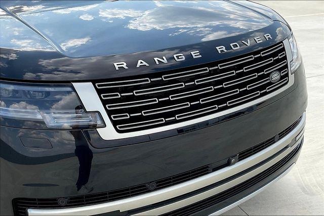 Photo of 2023 Santorini Black Metallic Land Rover Range Rover