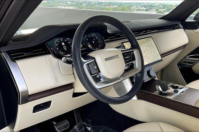 Photo of 2023 Santorini Black Metallic Land Rover Range Rover