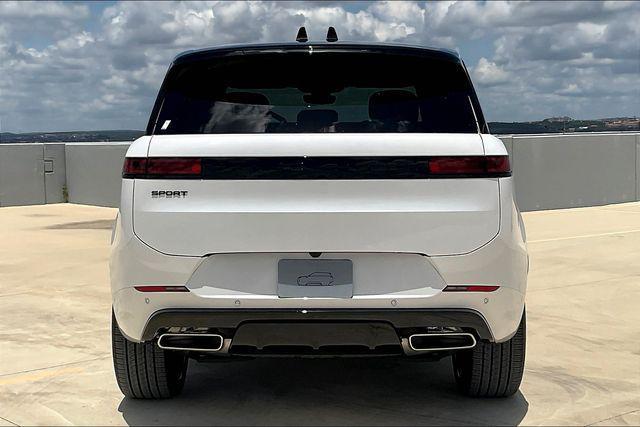 Photo of 2025 White Land Rover Range Rover Sport