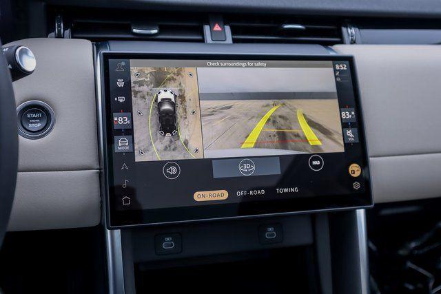 Photo of 2024 Fuji White Land Rover Discovery Sport