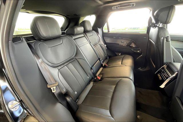 Photo of 2025 Santorini Black Metallic Land Rover Range Rover Sport