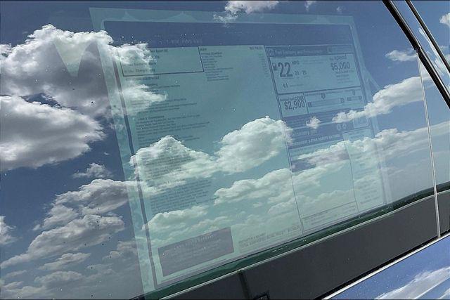 Photo of 2025 Santorini Black Metallic Land Rover Range Rover Sport