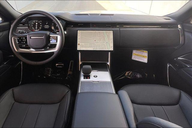 Photo of 2025 Fuji White Land Rover Range Rover