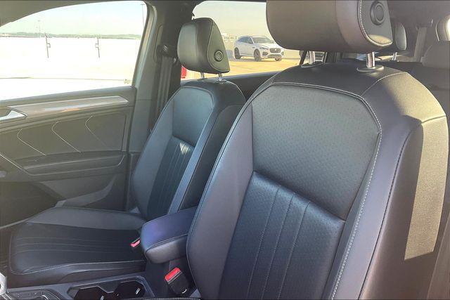 Photo of 2022 Platinum Gray Metallic Volkswagen Tiguan