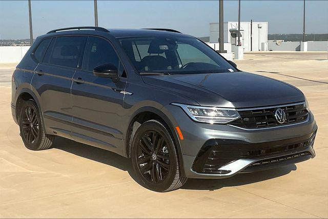 Photo of 2022 Platinum Gray Metallic Volkswagen Tiguan