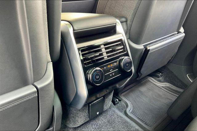Photo of 2023 Ligurian Black SV Bespoke Ultra Metallic Gloss Land Rover Range Rover